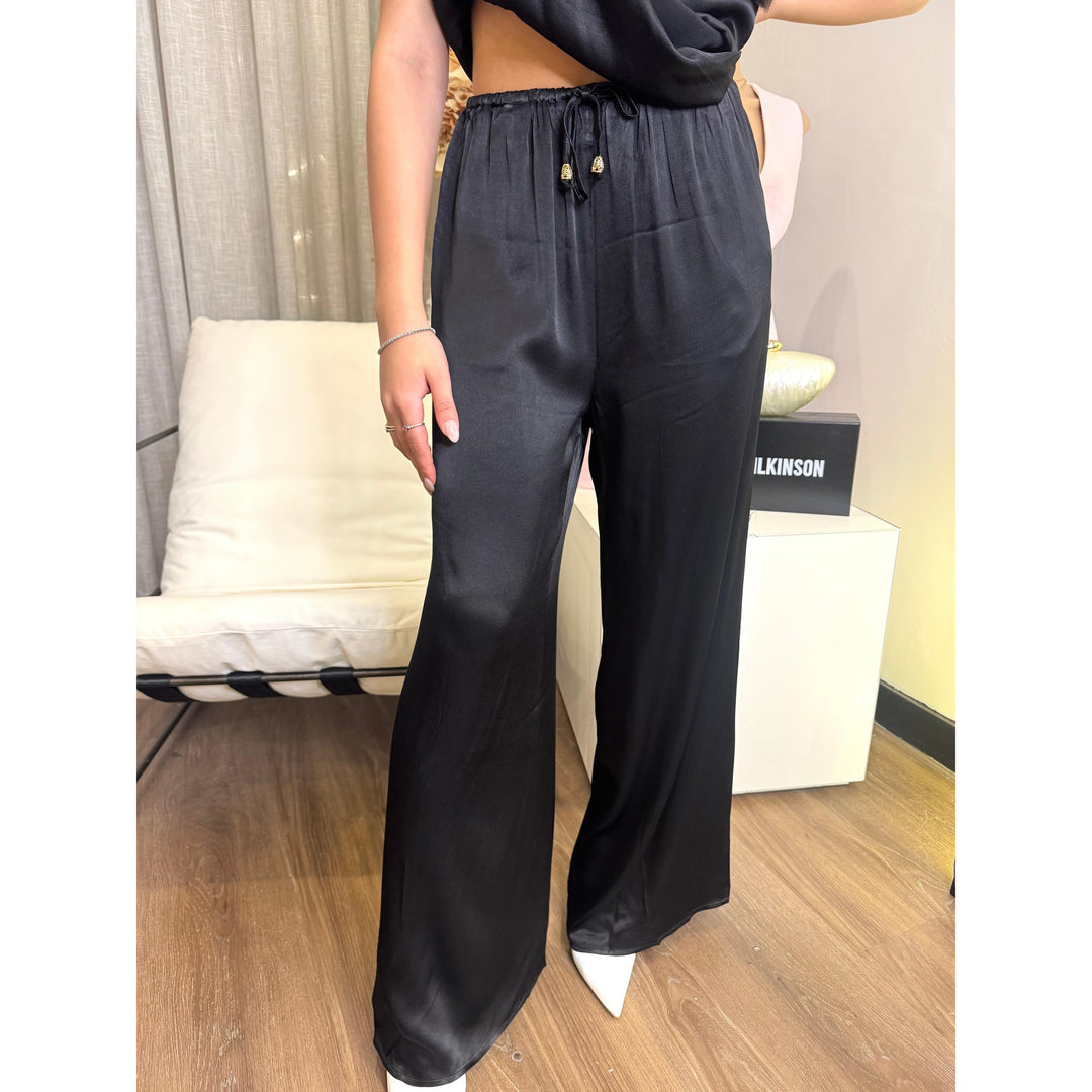 {EVENING WEAR} - Premium {FORMALS} - Shop now at {ALINA COLLECTIONS}