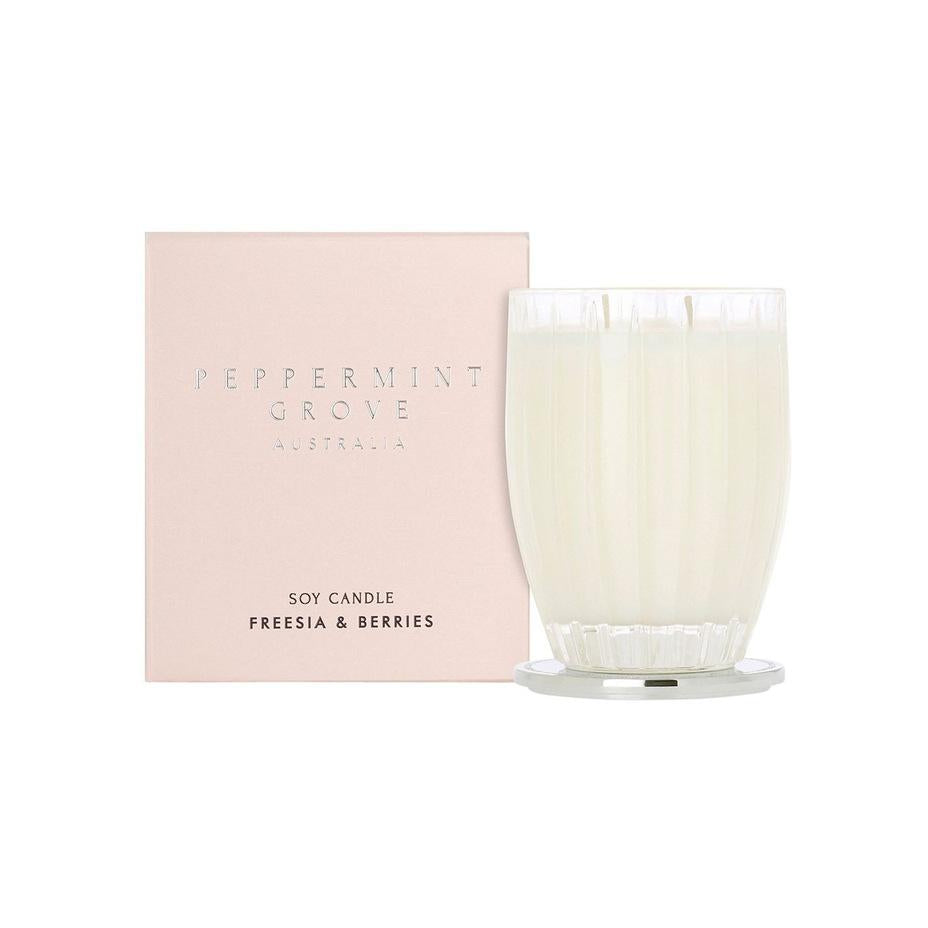 Freesia & Berries CandleCaptivating and romantic; from quiet stolen moments on country verandahs to sophisticated red carpet moments under starry skies, this stunning fragrance transcends eAlina Collctions AusAlina Collctions AusFreesia & Berries Candle