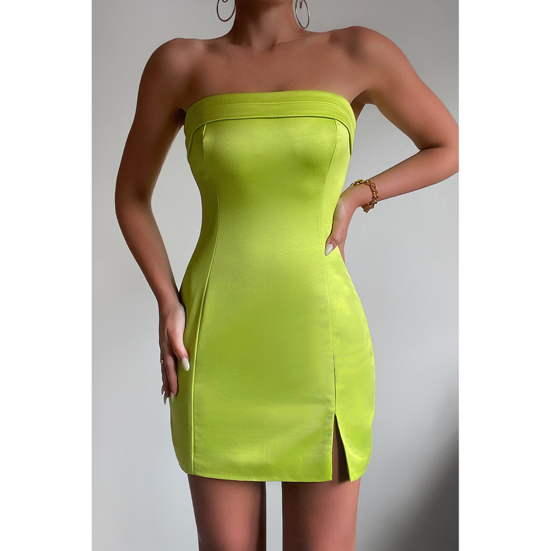 {EVENING WEAR} - Premium {FORMALS} - Shop now at {ALINA COLLECTIONS}