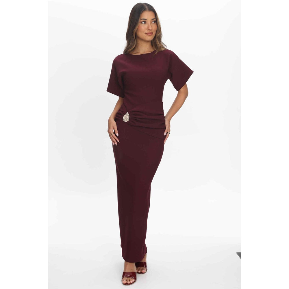 {EVENING WEAR} - Premium {FORMALS} - Shop now at {ALINA COLLECTIONS}