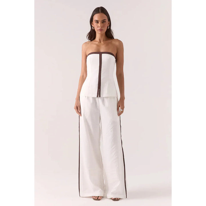 {EVENING WEAR} - Premium {FORMALS} - Shop now at {ALINA COLLECTIONS}