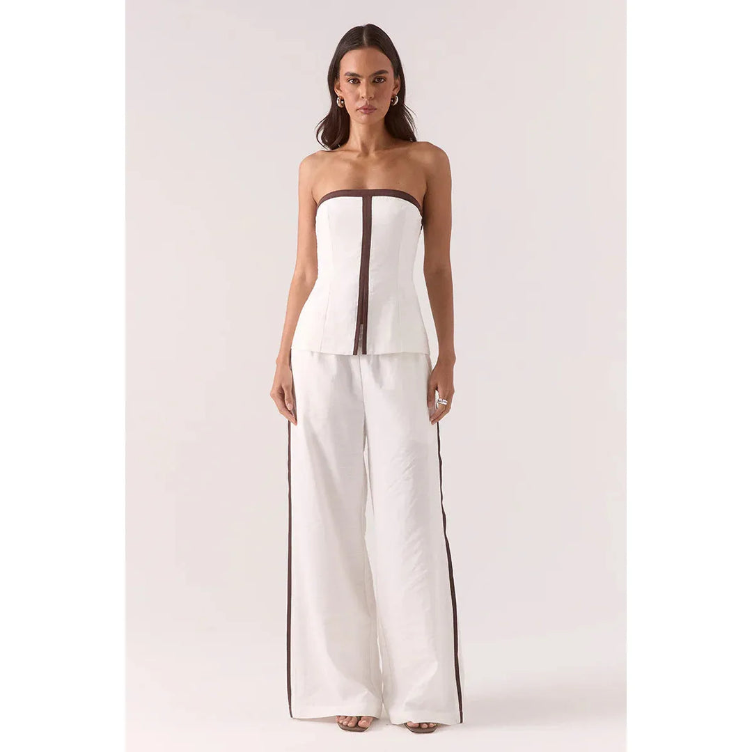 {EVENING WEAR} - Premium {FORMALS} - Shop now at {ALINA COLLECTIONS}