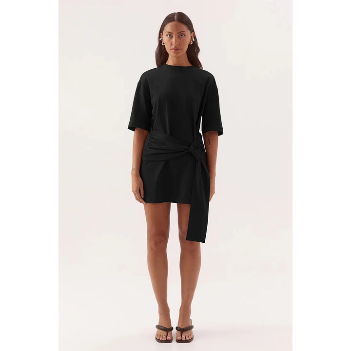 {EVENING WEAR} - Premium {FORMALS} - Shop now at {ALINA COLLECTIONS}