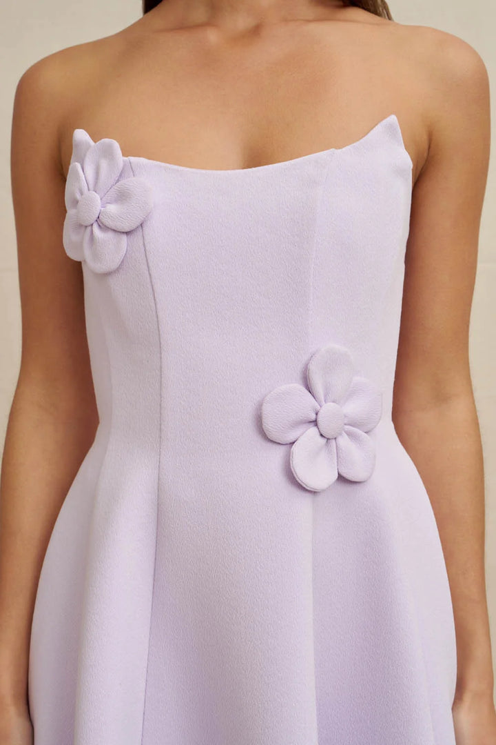 {EVENING WEAR} - Premium {FORMALS} - Shop now at {ALINA COLLECTIONS}