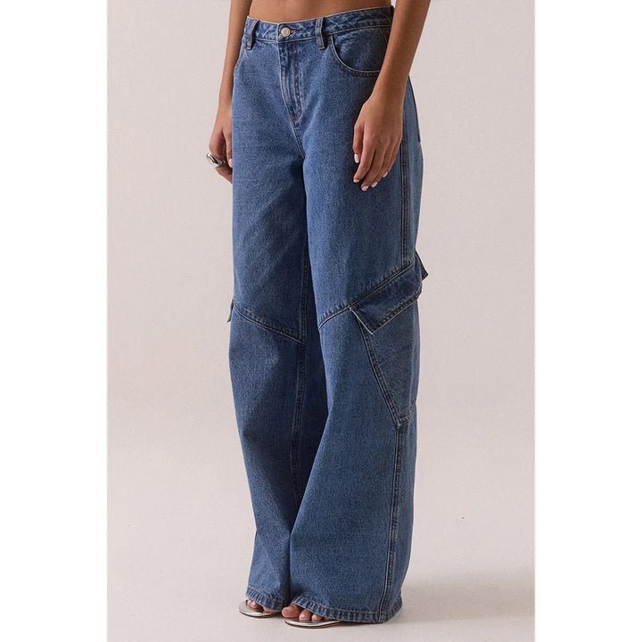 {EVENING WEAR} - Premium {FORMALS} - Shop now at {ALINA COLLECTIONS}