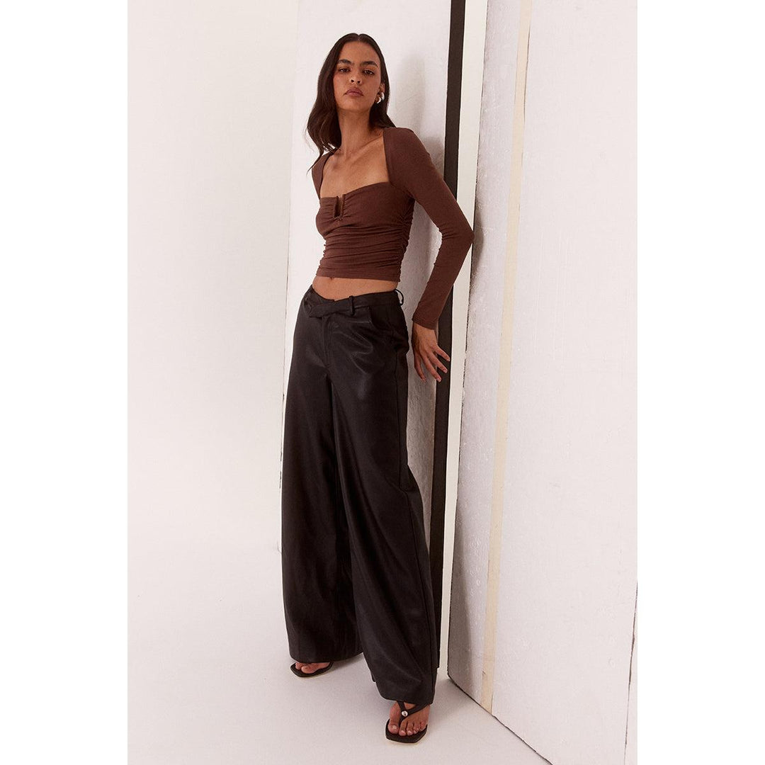 {EVENING WEAR} - Premium {FORMALS} - Shop now at {ALINA COLLECTIONS}