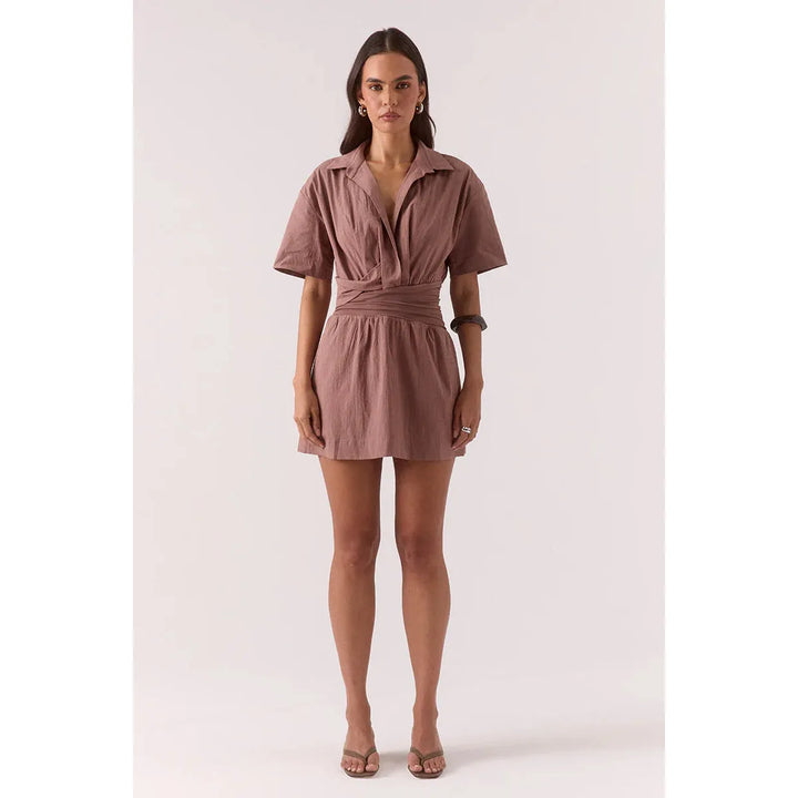 {EVENING WEAR} - Premium {FORMALS} - Shop now at {ALINA COLLECTIONS}