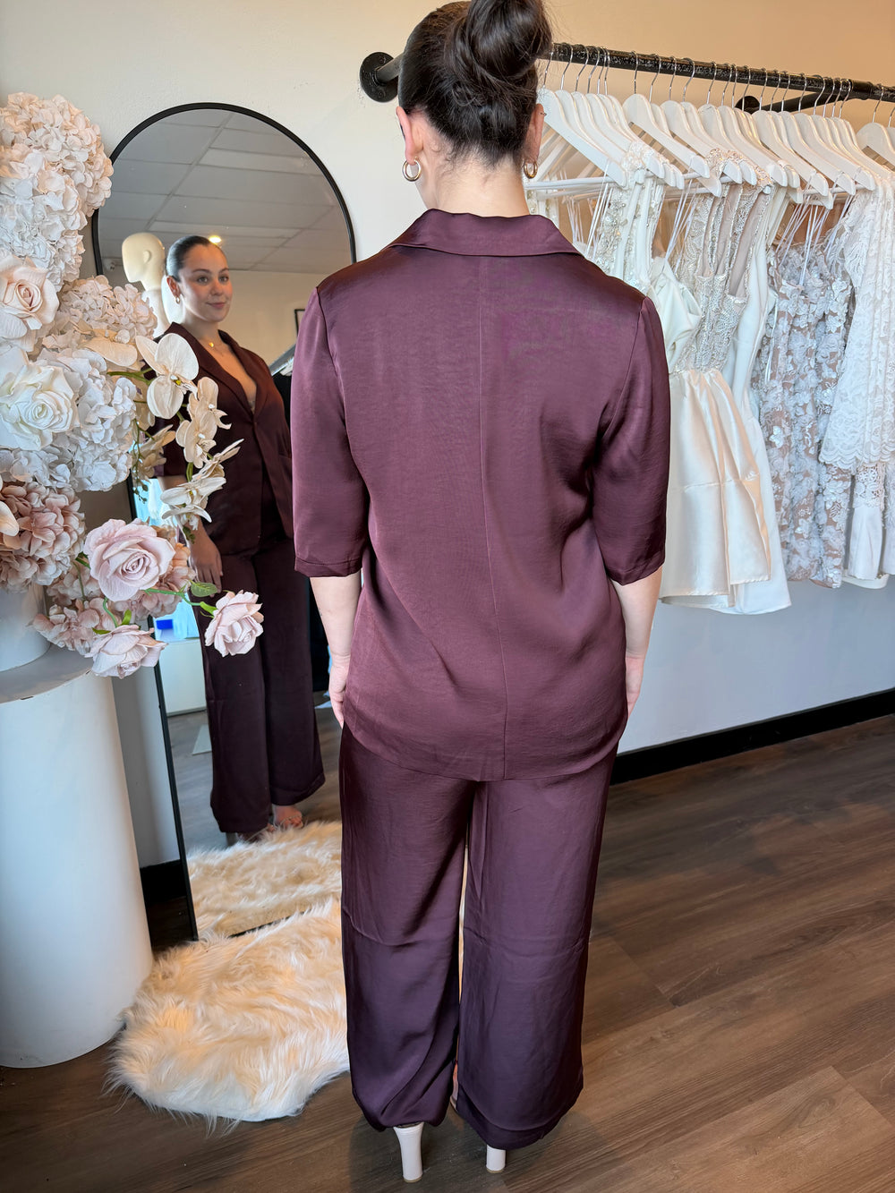 Azzura Set Burgundy — crafted in a versatile neutral tone, these flattering trousers offer a sleek silhouette