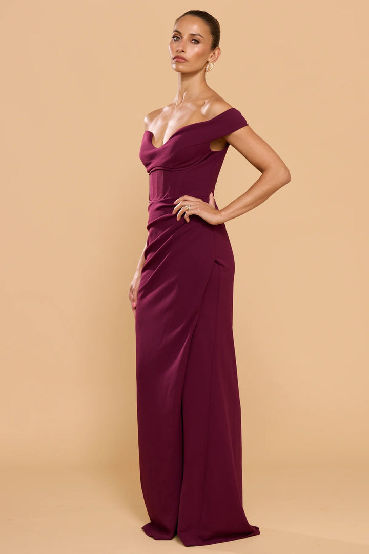 {EVENING WEAR} - Premium {FORMALS} - Shop now at {ALINA COLLECTIONS}