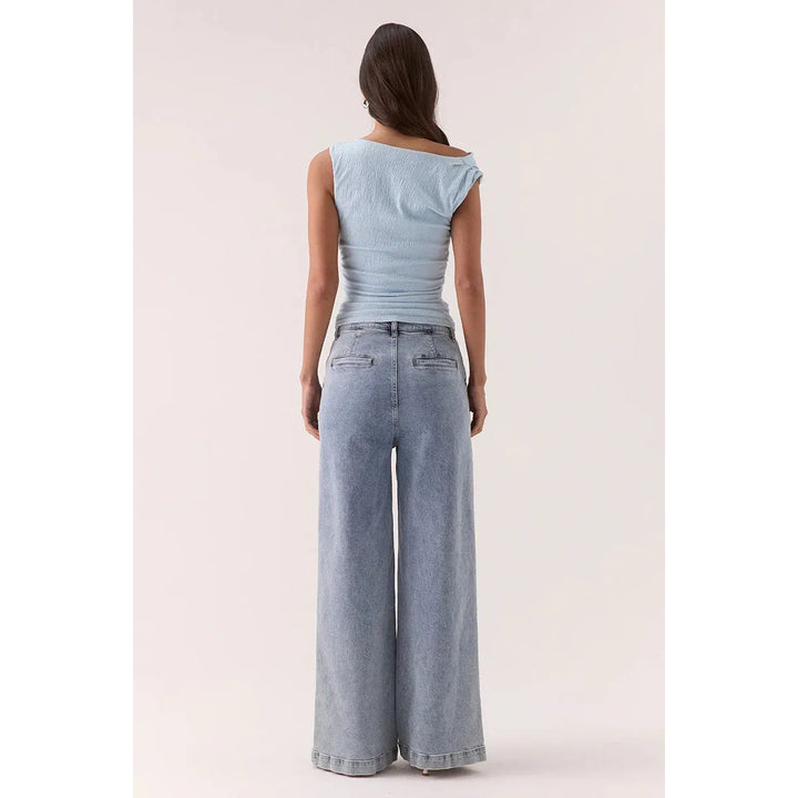 {EVENING WEAR} - Premium {FORMALS} - Shop now at {ALINA COLLECTIONS}