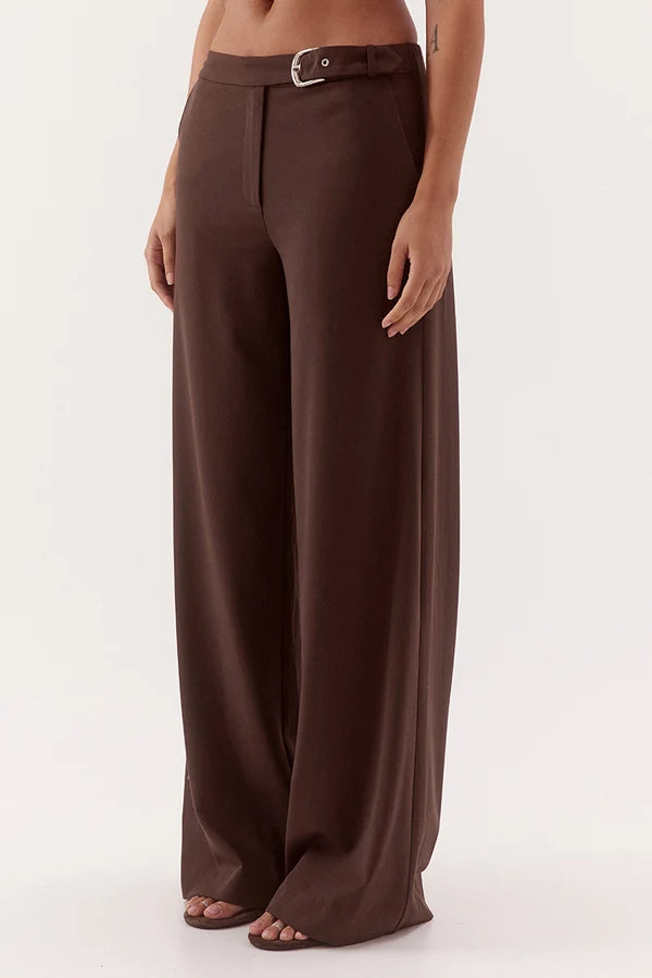 {EVENING WEAR} - Premium {FORMALS} - Shop now at {ALINA COLLECTIONS}