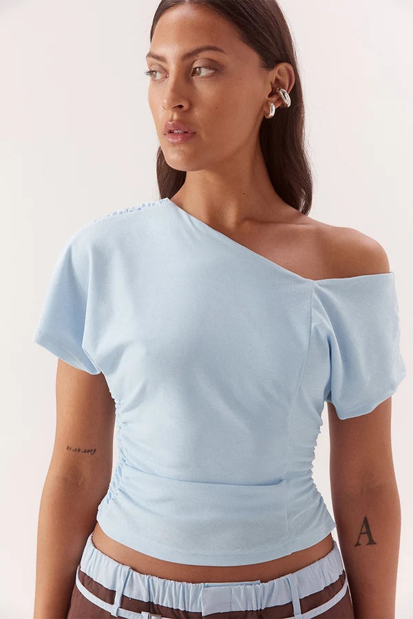 {EVENING WEAR} - Premium {FORMALS} - Shop now at {ALINA COLLECTIONS}