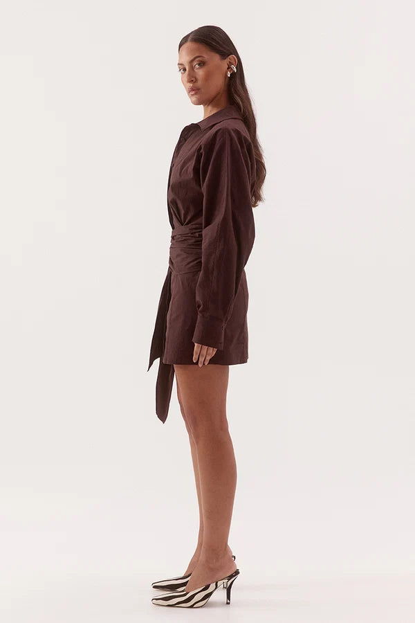 {EVENING WEAR} - Premium {FORMALS} - Shop now at {ALINA COLLECTIONS}