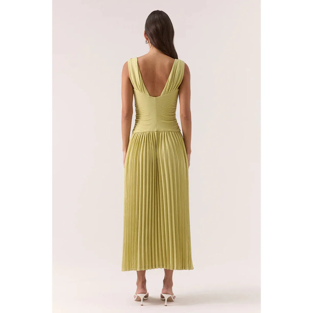 {EVENING WEAR} - Premium {FORMALS} - Shop now at {ALINA COLLECTIONS}