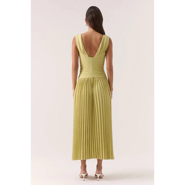 {EVENING WEAR} - Premium {FORMALS} - Shop now at {ALINA COLLECTIONS}