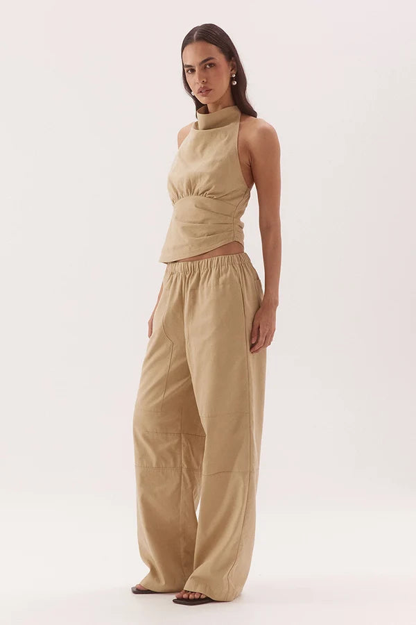 {EVENING WEAR} - Premium {FORMALS} - Shop now at {ALINA COLLECTIONS}