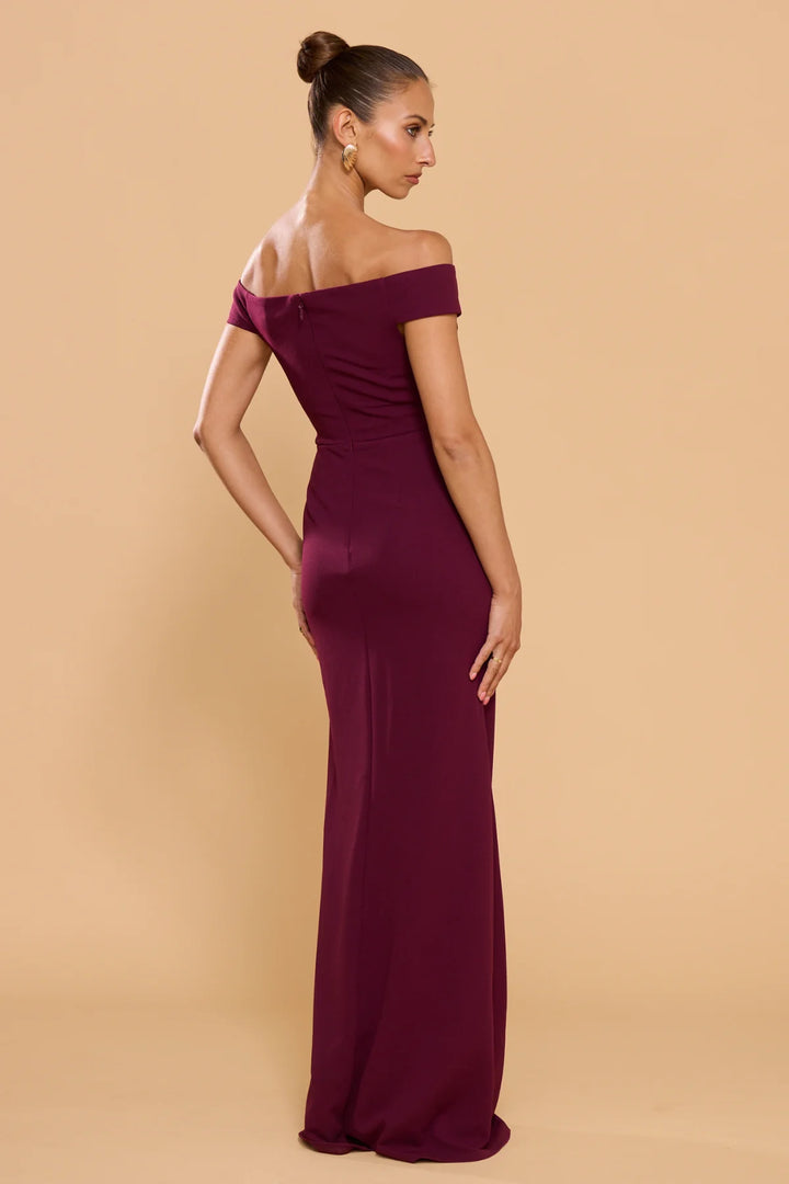 {EVENING WEAR} - Premium {FORMALS} - Shop now at {ALINA COLLECTIONS}