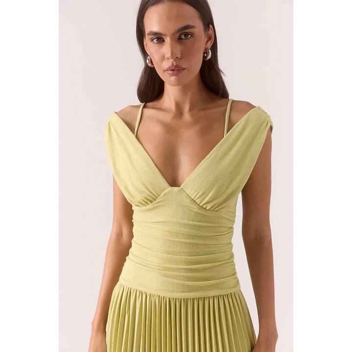 {EVENING WEAR} - Premium {FORMALS} - Shop now at {ALINA COLLECTIONS}