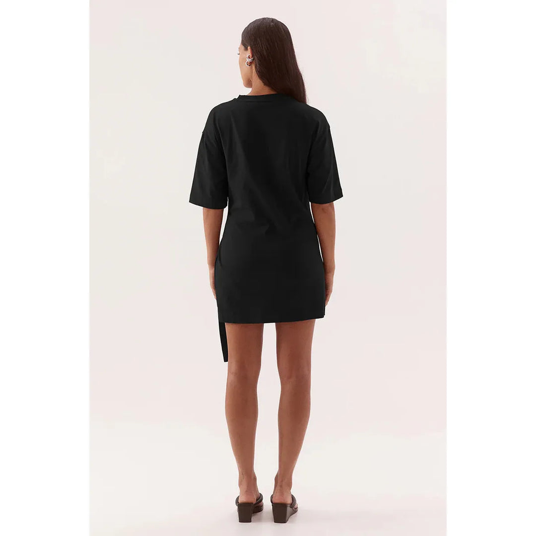 {EVENING WEAR} - Premium {FORMALS} - Shop now at {ALINA COLLECTIONS}