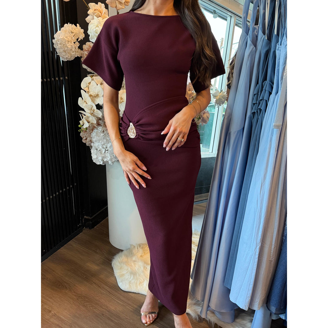 {EVENING WEAR} - Premium {FORMALS} - Shop now at {ALINA COLLECTIONS}