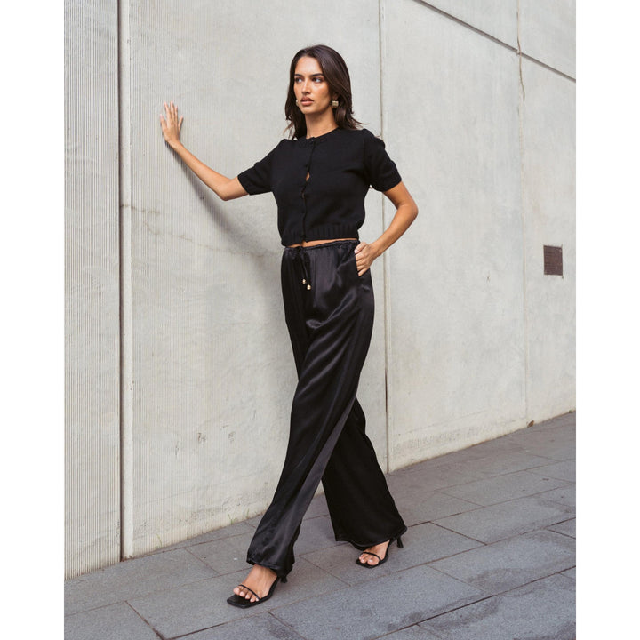 {EVENING WEAR} - Premium {FORMALS} - Shop now at {ALINA COLLECTIONS}