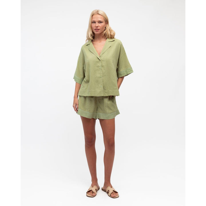 {EVENING WEAR} - Premium {FORMALS} - Shop now at {ALINA COLLECTIONS}