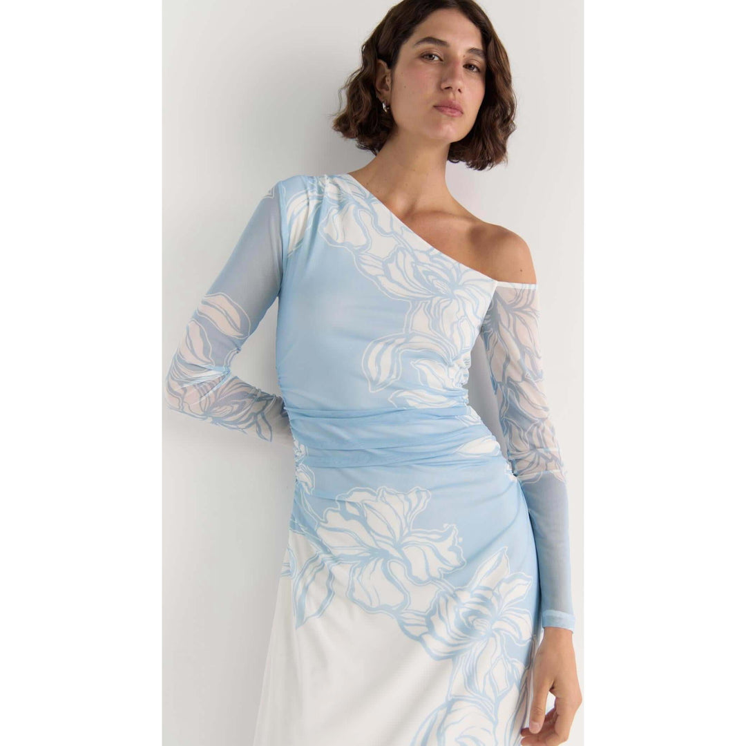 {EVENING WEAR} - Premium {FORMALS} - Shop now at {ALINA COLLECTIONS}