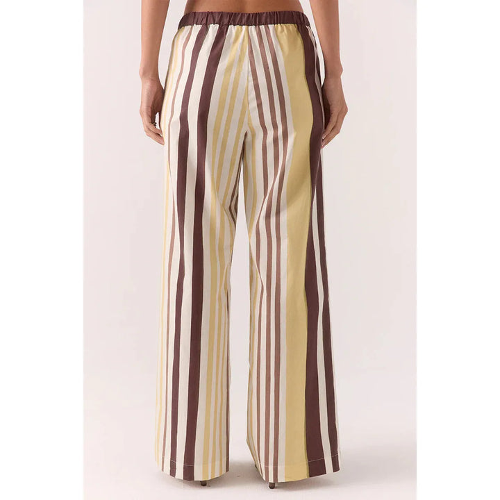 {EVENING WEAR} - Premium {FORMALS} - Shop now at {ALINA COLLECTIONS}