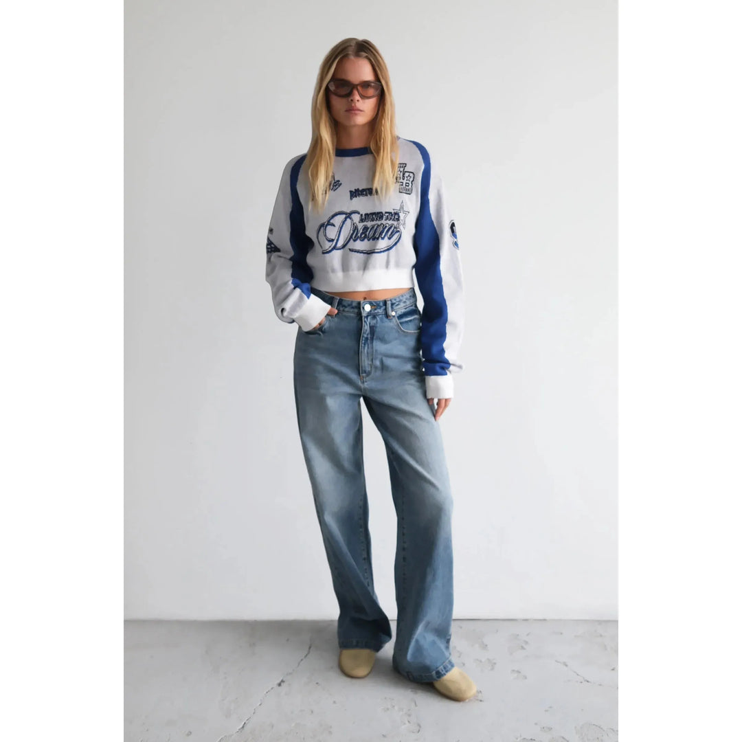 {EVENING WEAR} - Premium {FORMALS} - Shop now at {ALINA COLLECTIONS}