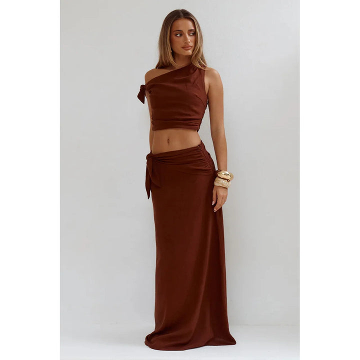 {EVENING WEAR} - Premium {FORMALS} - Shop now at {ALINA COLLECTIONS}