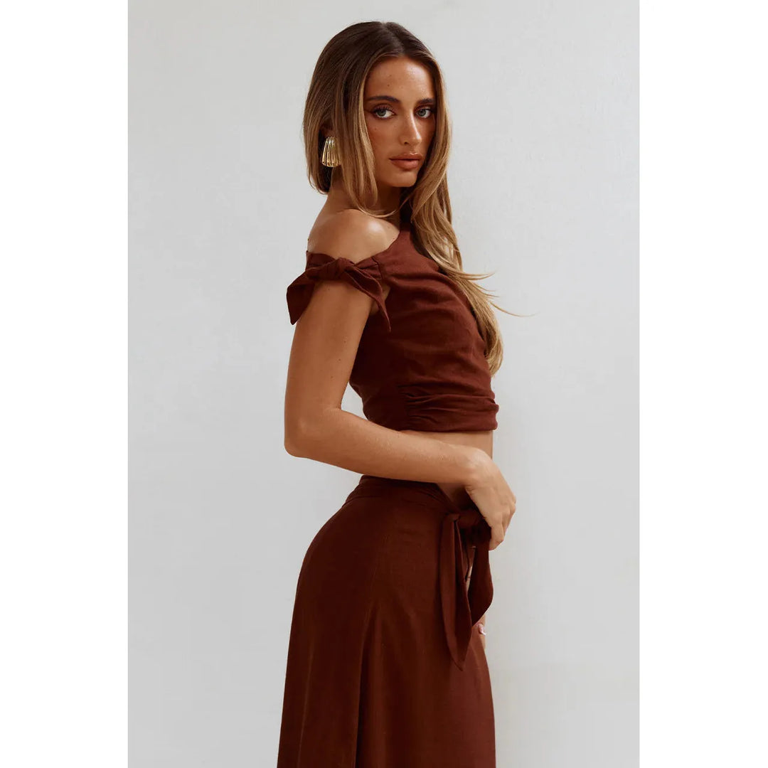 {EVENING WEAR} - Premium {FORMALS} - Shop now at {ALINA COLLECTIONS}