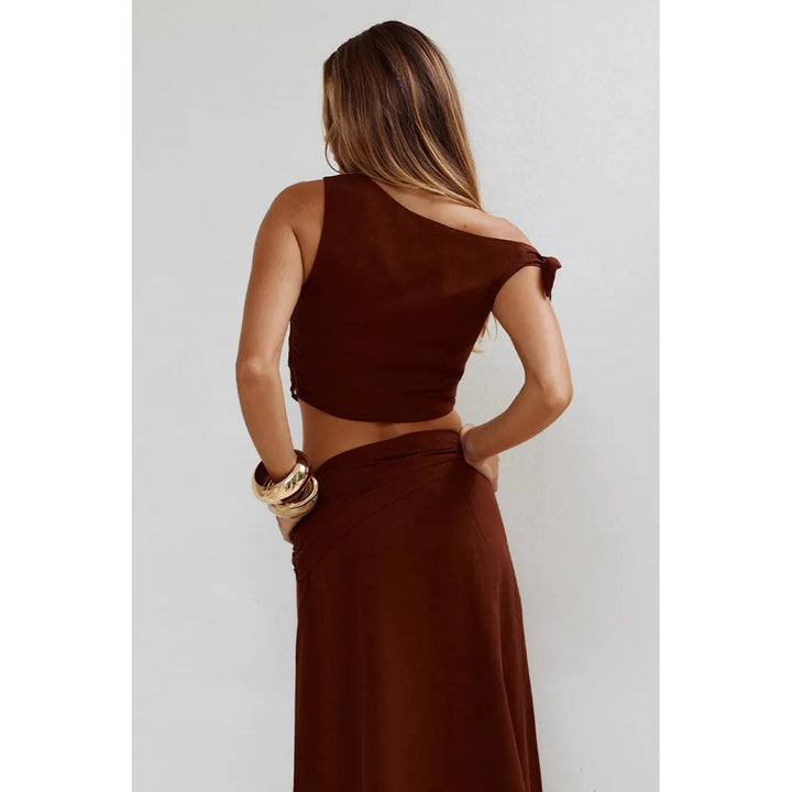 {EVENING WEAR} - Premium {FORMALS} - Shop now at {ALINA COLLECTIONS}