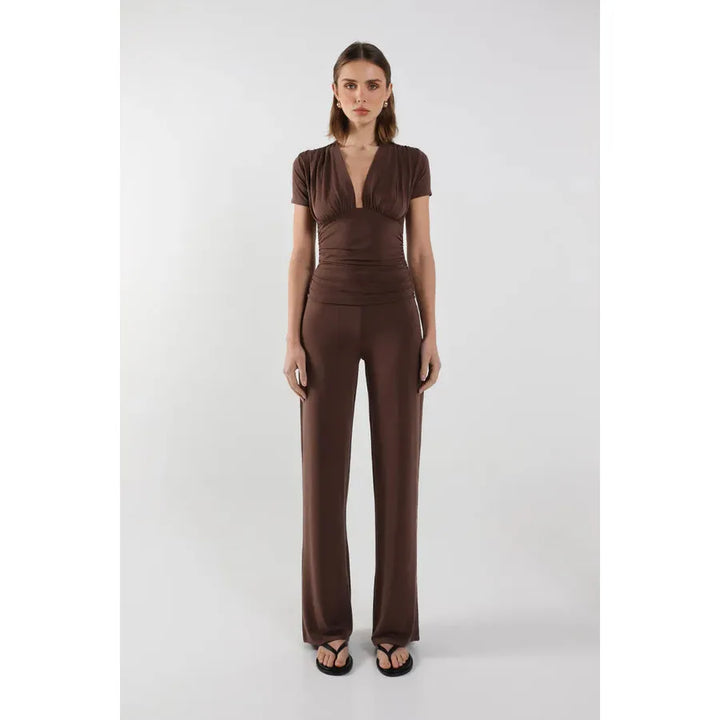 {EVENING WEAR} - Premium {FORMALS} - Shop now at {ALINA COLLECTIONS}