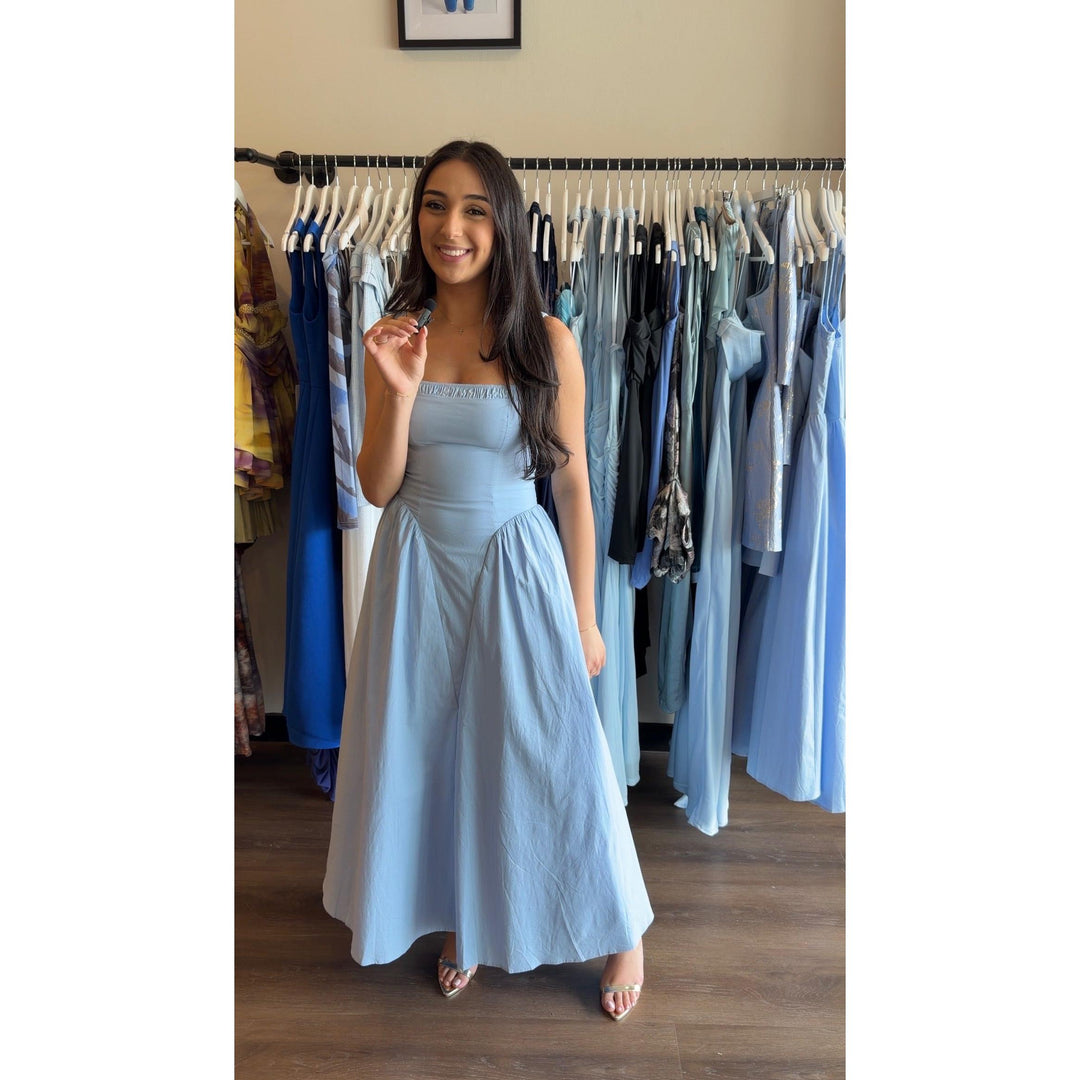 {EVENING WEAR} - Premium {FORMALS} - Shop now at {ALINA COLLECTIONS}