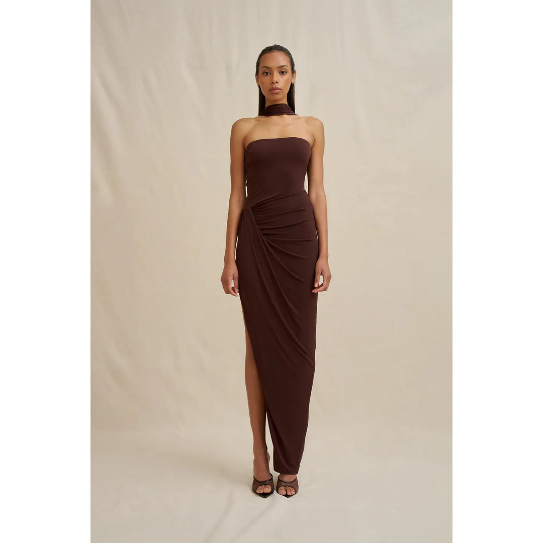 {EVENING WEAR} - Premium {FORMALS} - Shop now at {ALINA COLLECTIONS}