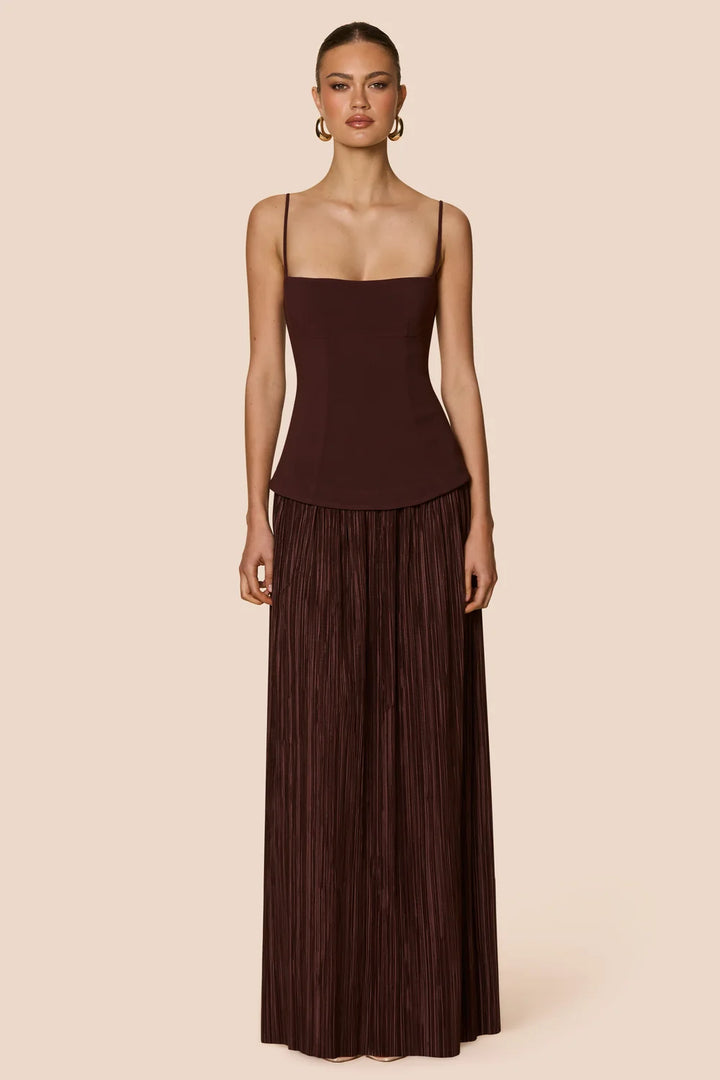 {EVENING WEAR} - Premium {FORMALS} - Shop now at {ALINA COLLECTIONS}