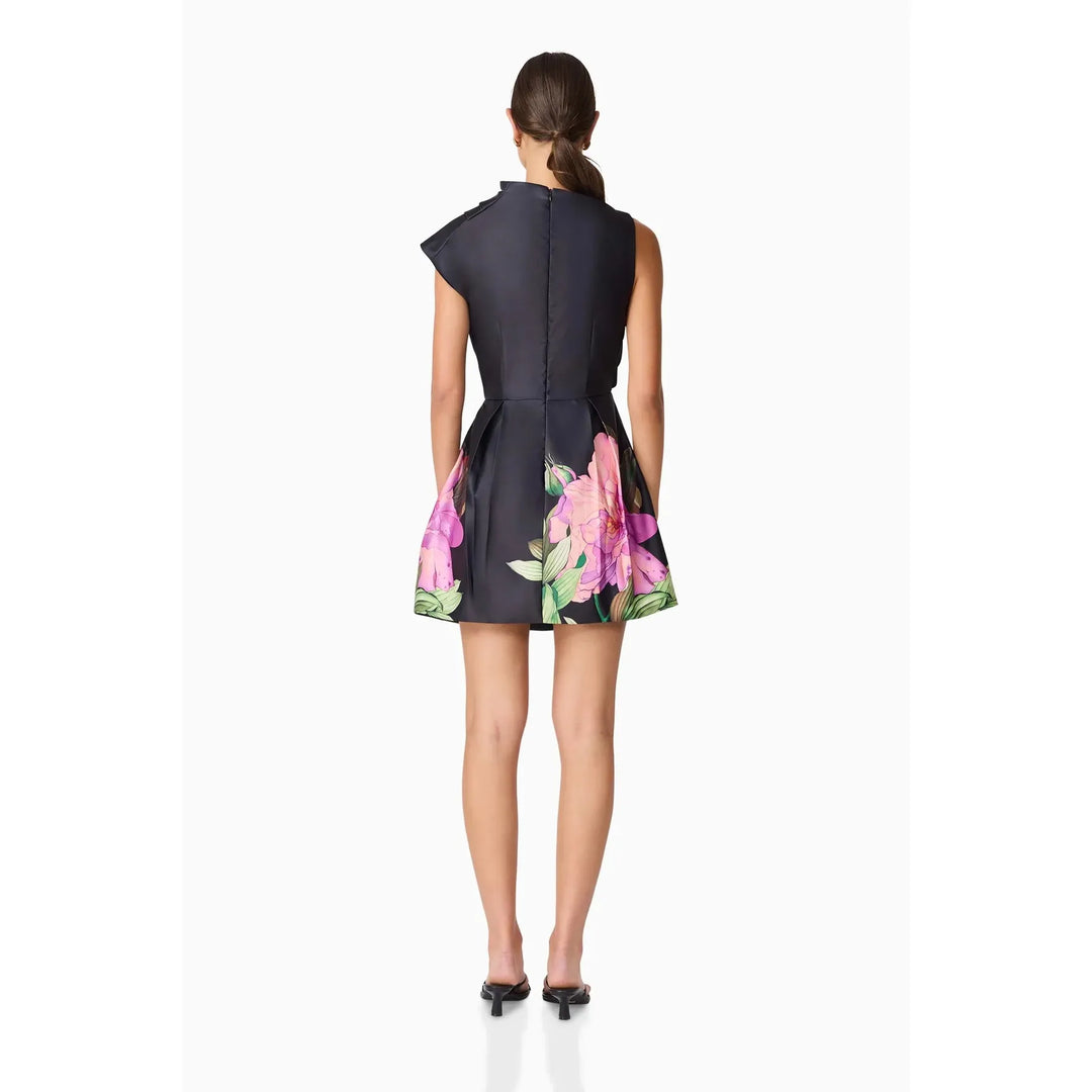 {EVENING WEAR} - Premium {FORMALS} - Shop now at {ALINA COLLECTIONS}