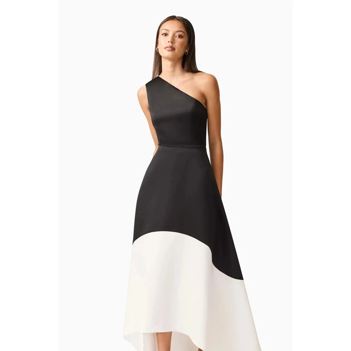 {EVENING WEAR} - Premium {FORMALS} - Shop now at {ALINA COLLECTIONS}