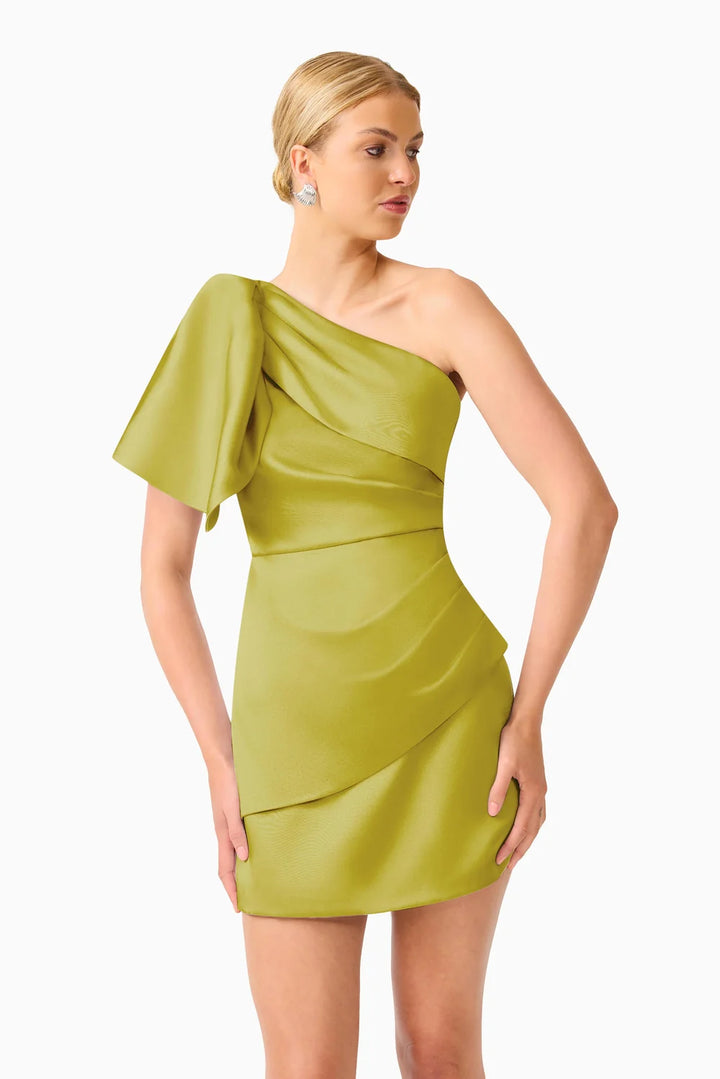 {EVENING WEAR} - Premium {FORMALS} - Shop now at {ALINA COLLECTIONS}