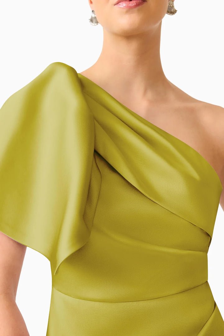 {EVENING WEAR} - Premium {FORMALS} - Shop now at {ALINA COLLECTIONS}