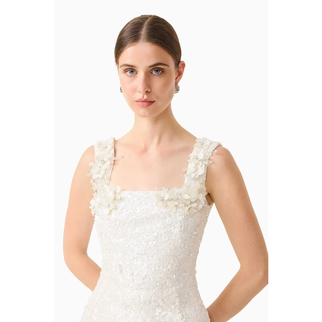 {EVENING WEAR} - Premium {FORMALS} - Shop now at {ALINA COLLECTIONS}