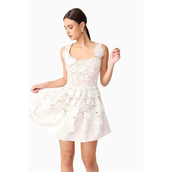 {EVENING WEAR} - Premium {FORMALS} - Shop now at {ALINA COLLECTIONS}