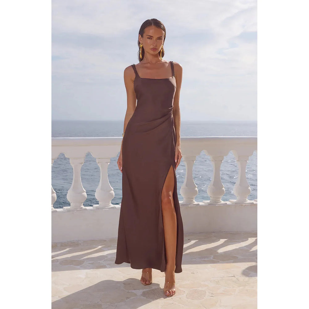 {EVENING WEAR} - Premium {FORMALS} - Shop now at {ALINA COLLECTIONS}