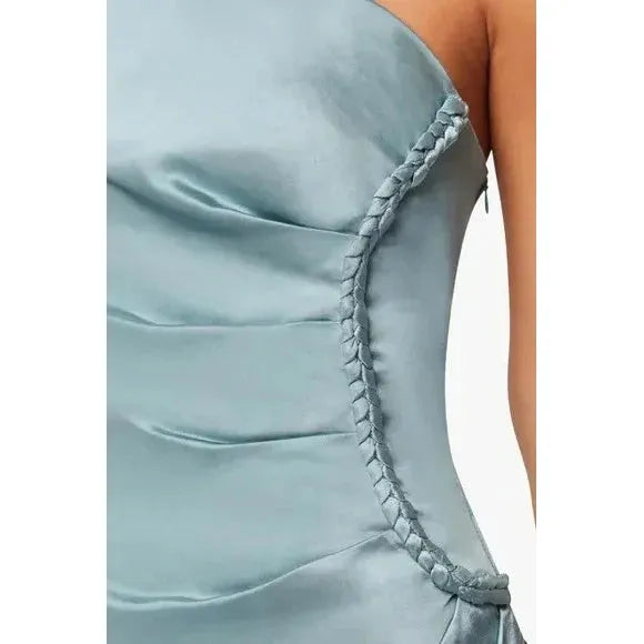 {EVENING WEAR} - Premium {FORMALS} - Shop now at {ALINA COLLECTIONS}