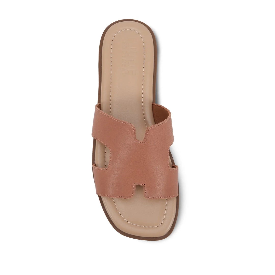 {EVENING WEAR} - Premium {FORMALS} - Shop now at {ALINA COLLECTIONS}