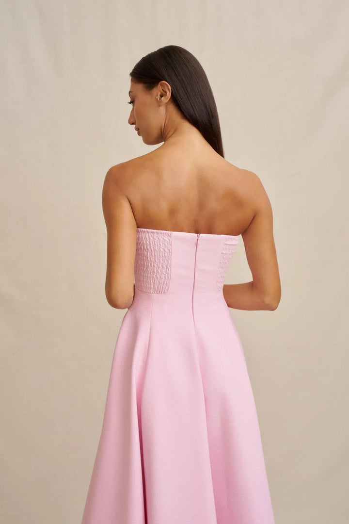 {EVENING WEAR} - Premium {FORMALS} - Shop now at {ALINA COLLECTIONS}