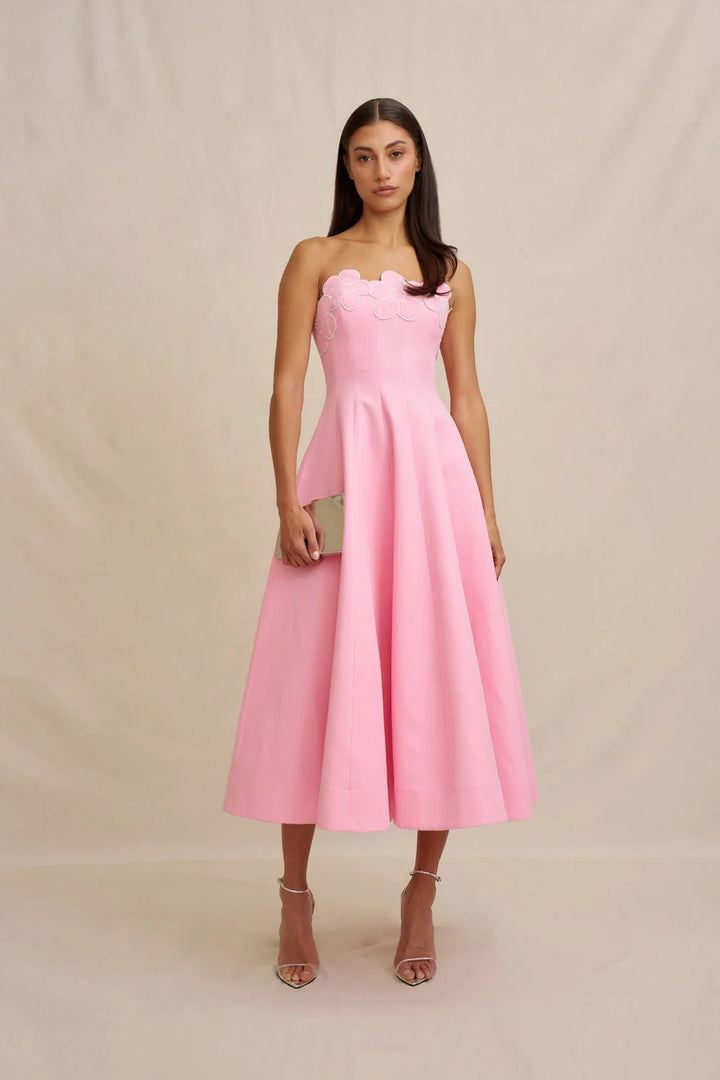 {EVENING WEAR} - Premium {FORMALS} - Shop now at {ALINA COLLECTIONS}