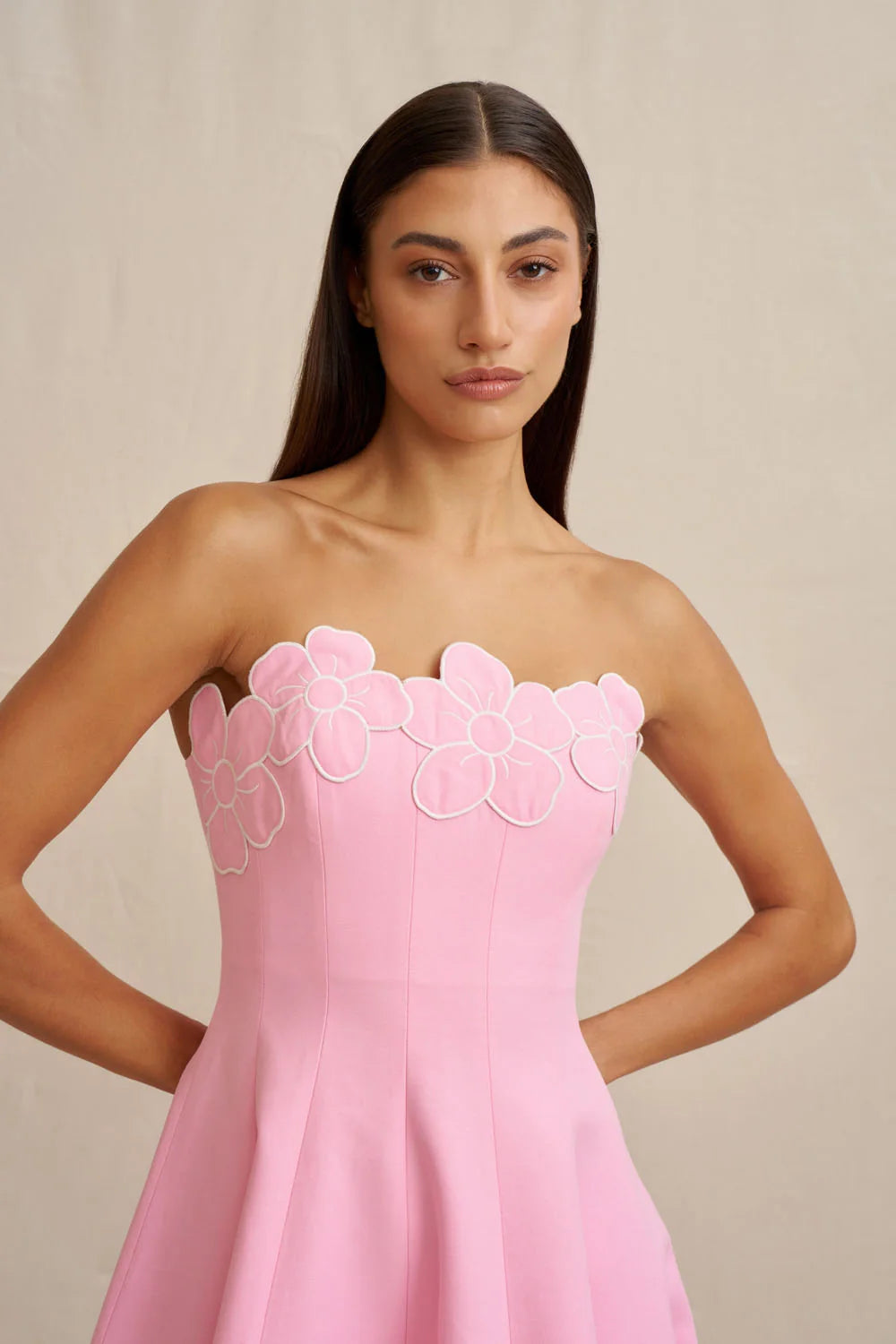 {EVENING WEAR} - Premium {FORMALS} - Shop now at {ALINA COLLECTIONS}