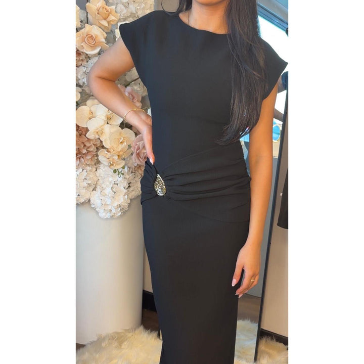 {EVENING WEAR} - Premium {FORMALS} - Shop now at {ALINA COLLECTIONS}