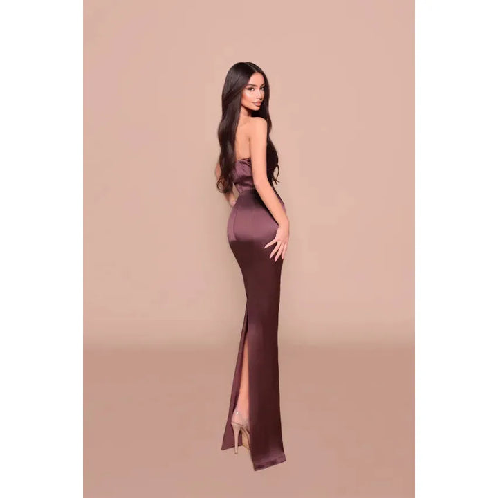 {EVENING WEAR} - Premium {FORMALS} - Shop now at {ALINA COLLECTIONS}